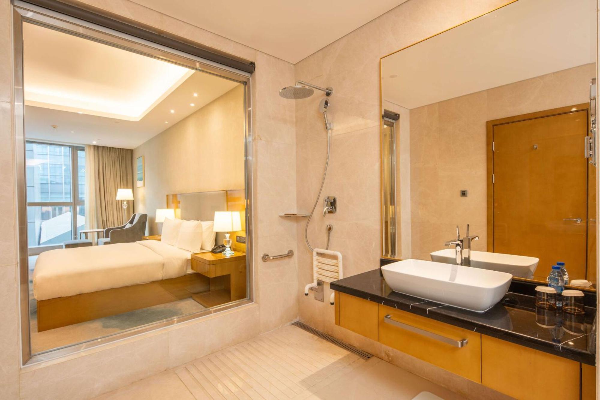 Hilton Brazzaville Les Tours Jumelles Hotel & Residences Eksteriør billede