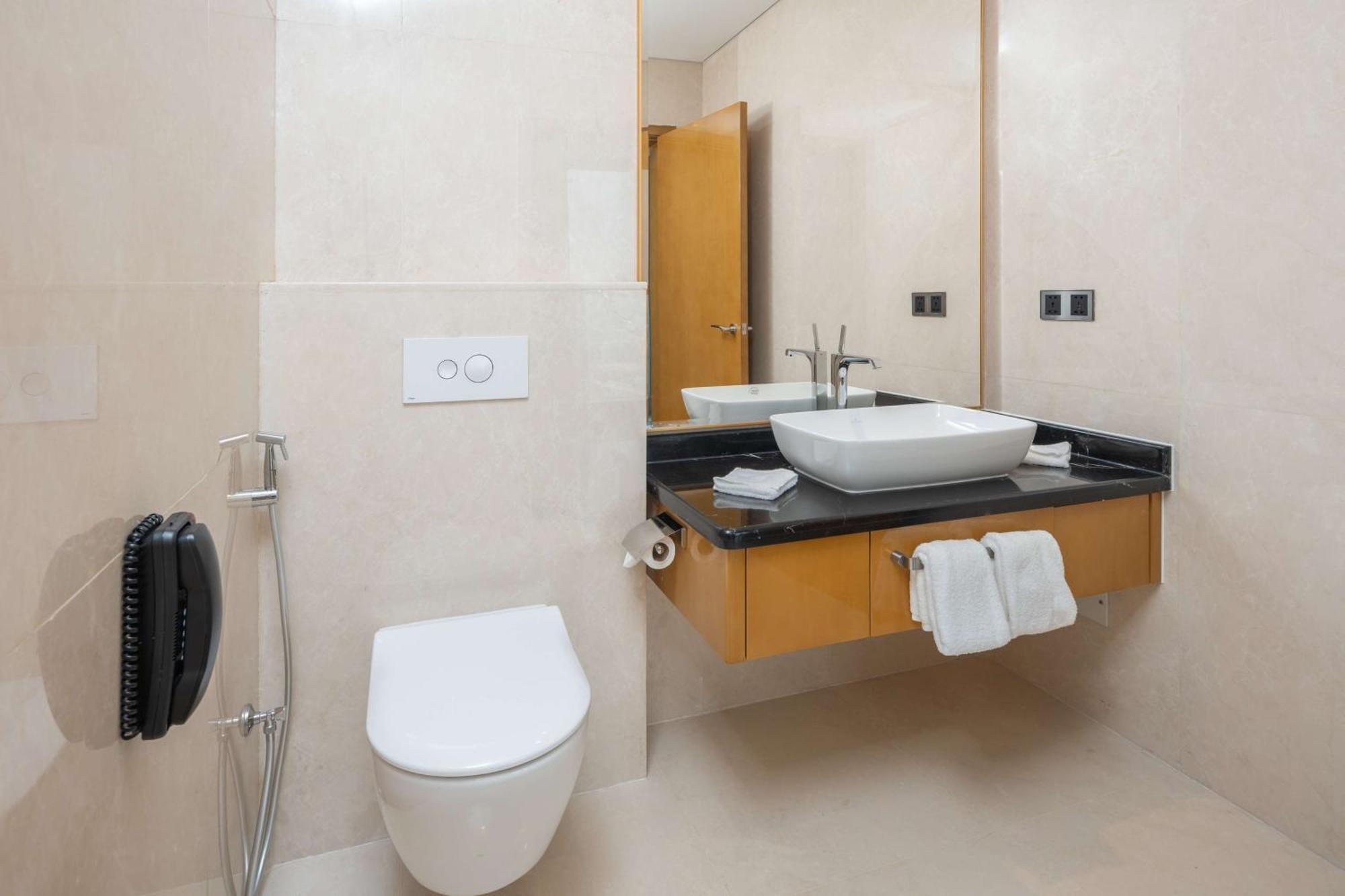 Hilton Brazzaville Les Tours Jumelles Hotel & Residences Eksteriør billede